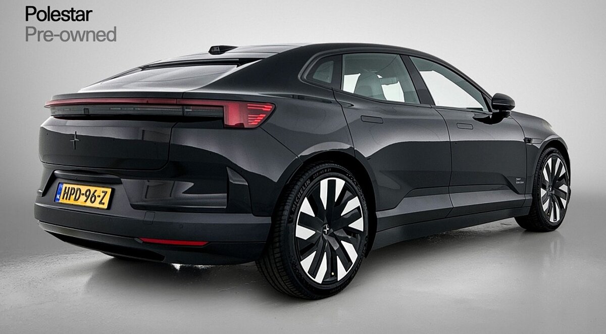 47070727 polestar 4 long range single motor 100 kwh pilot plus pro tailored knit 4