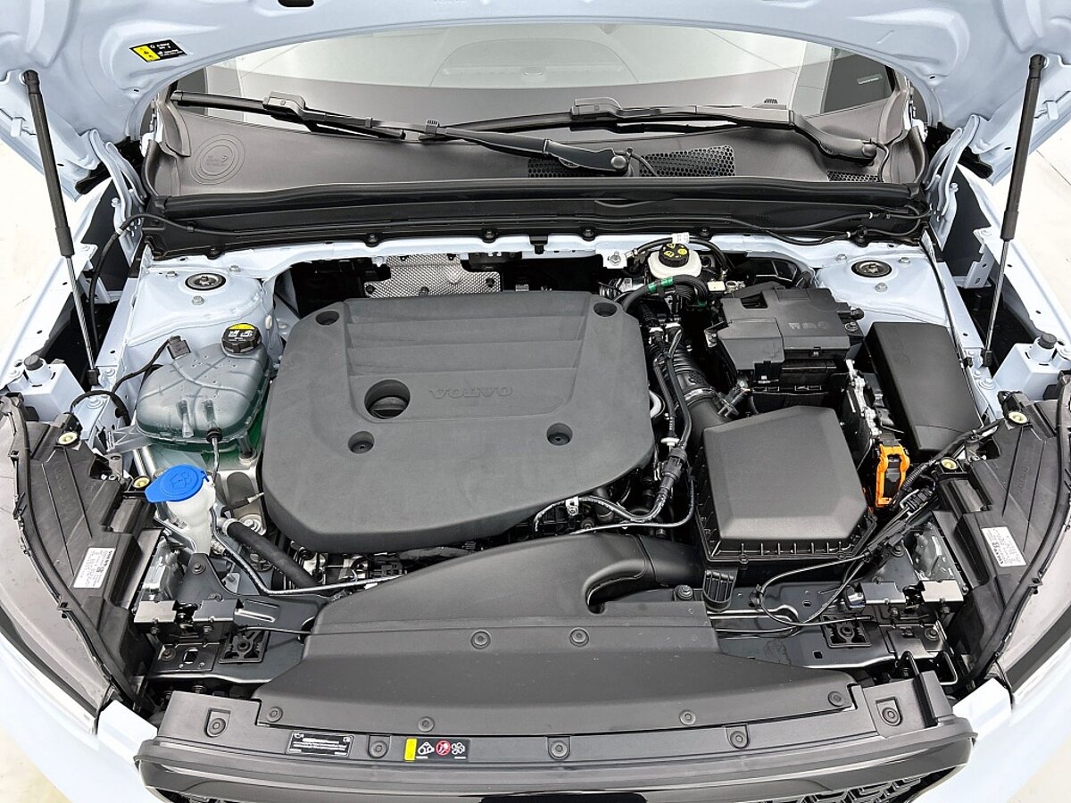 47271279 volvo xc40 2 0 b4 plus dark trekhaak automaat navigatie 16