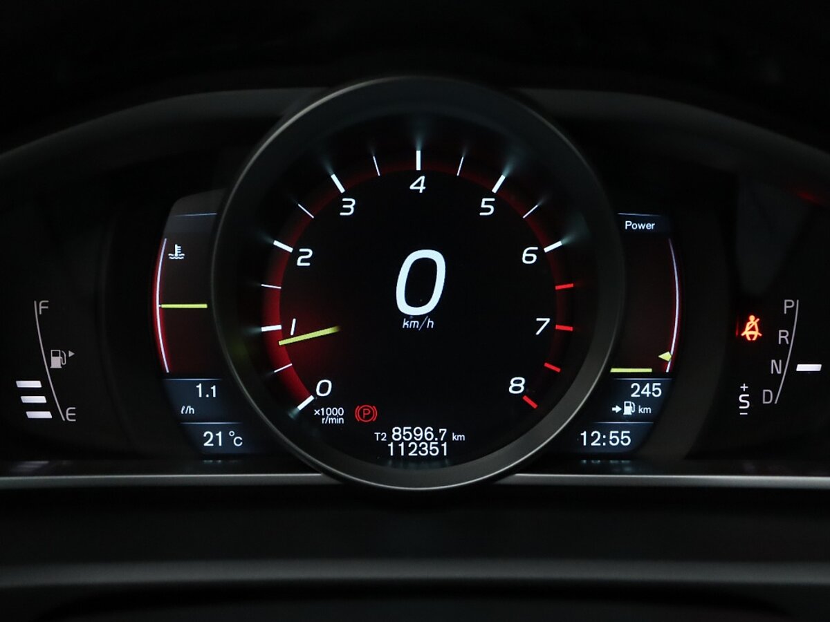 34316555 volvo v40 1 6 t4 momentum 45