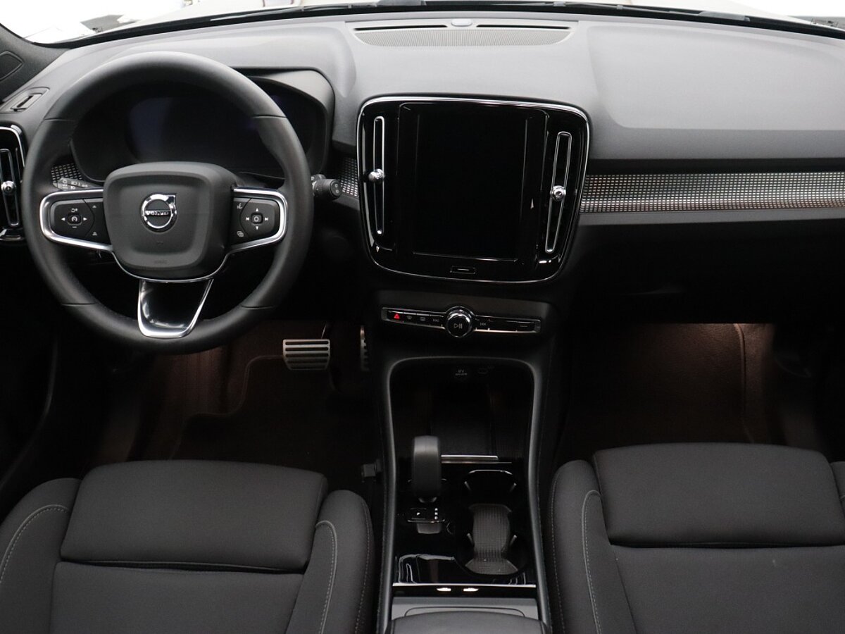 43889575 volvo xc40 recharge core stoelverwarming camera all season 5 04