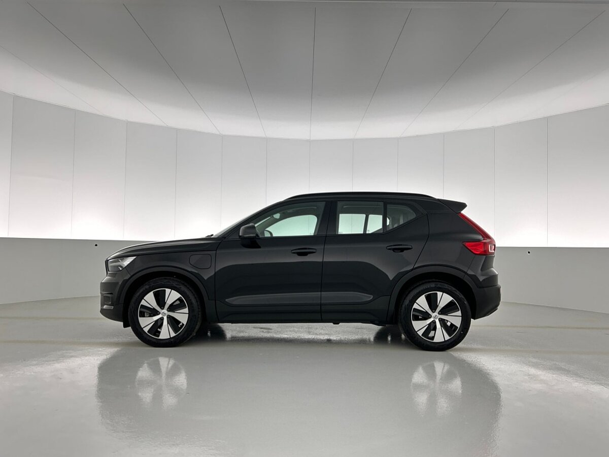 44458767 volvo xc40 1 5 t4 recharge r design expression trekhaak 2 08
