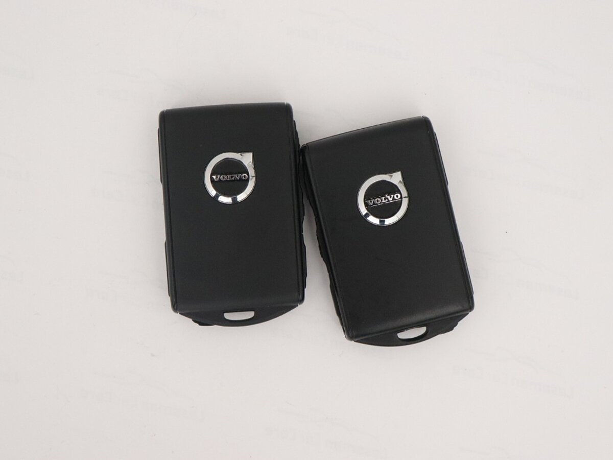 34899879 volvo v60 2 0 t5 automaat r design look leder 19 wielen 580088
