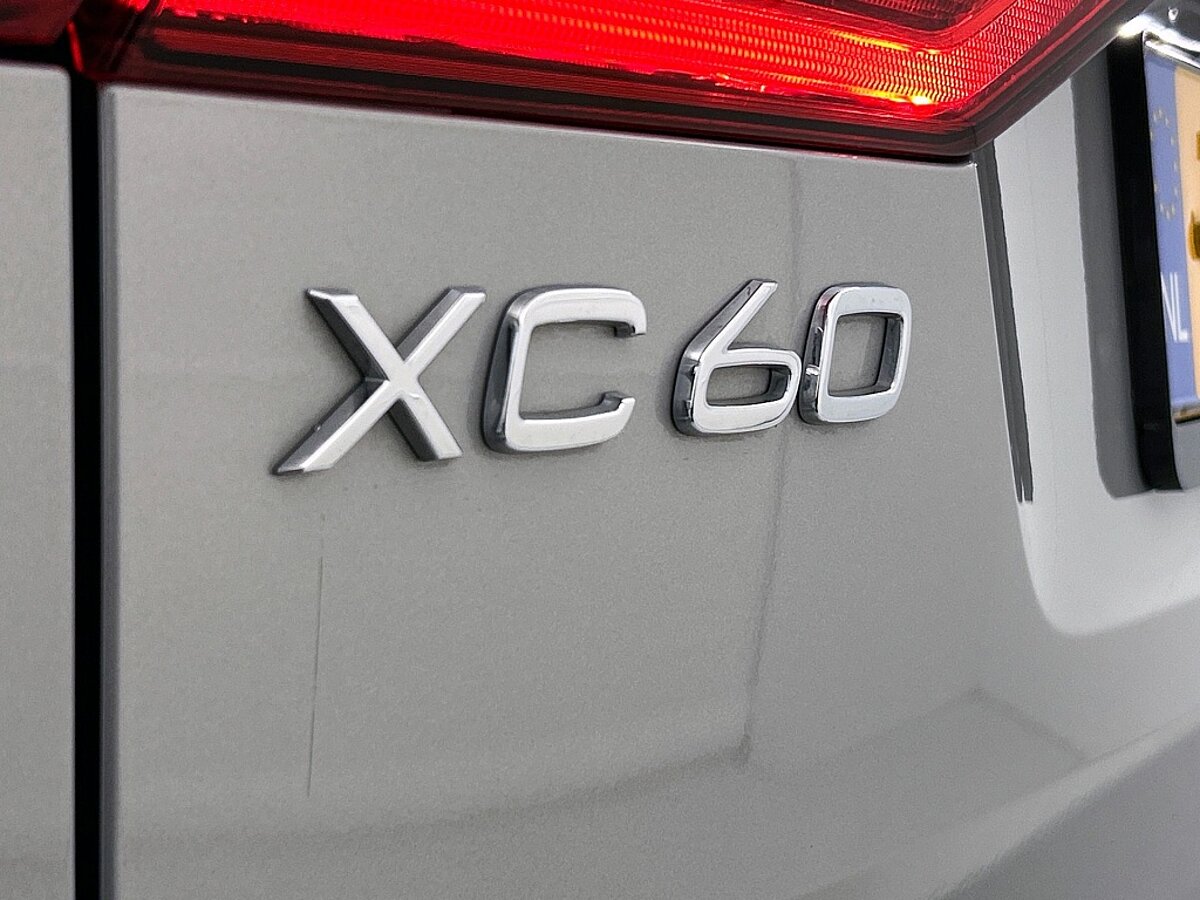 45497015 volvo xc60 2 0 t6 awd ultimate dark 360a camera trekhaak 2c3672