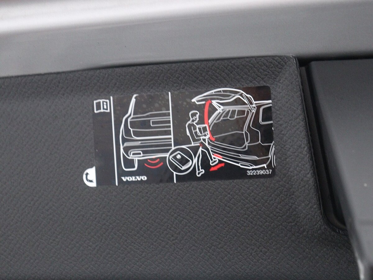 37397967 volvo xc90 2 0 t8 recharge awd inscription luchtvering bowers wilkins 3c7176