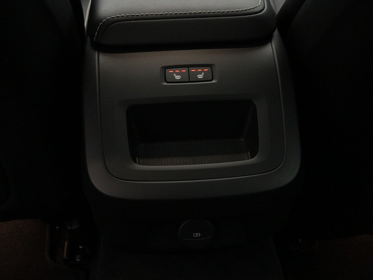 41603058 volvo v60 2 0 b3 plus dark panoramadak trekhaak 360a camera 285f41