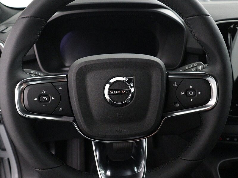 46247872 volvo xc40 extended range core 82 kwh 6 05
