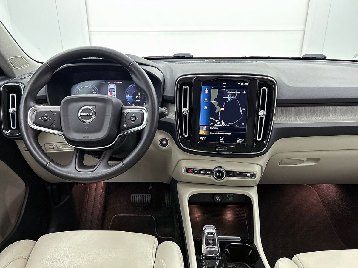 47001389 volvo xc40 1 5 t5 inscription panorama dak blis trekhaak all season 80