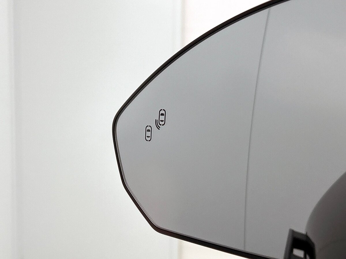 47120059 lynk co 08 1 5 more 345 pk 200km phev full option dealer demo 8