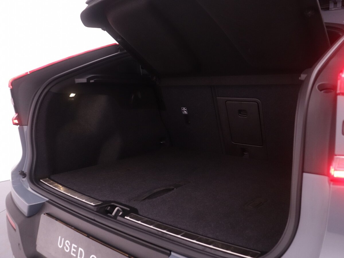 34897576 volvo c40 recharge 231pk plus 45