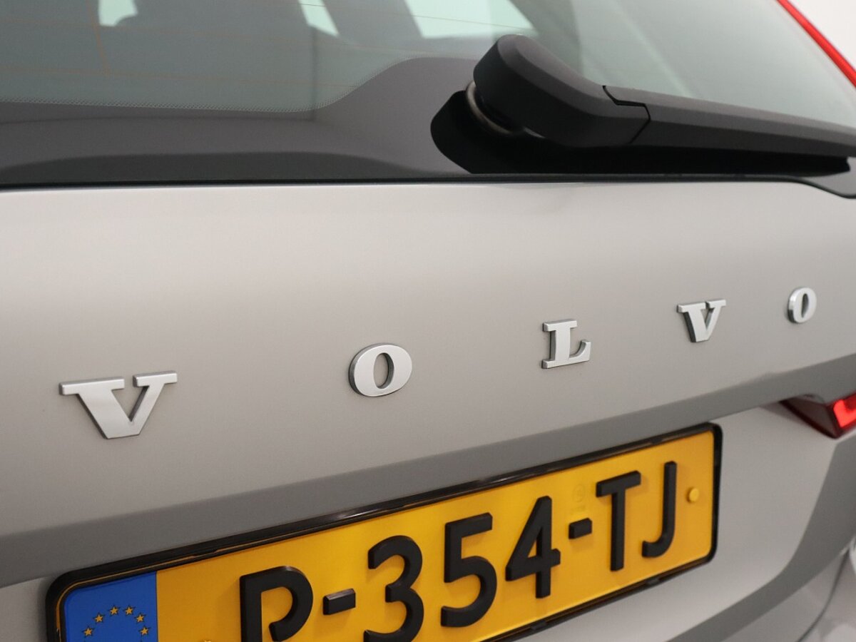 35651959 volvo xc60 2 0 t6 awd inscript 349d14