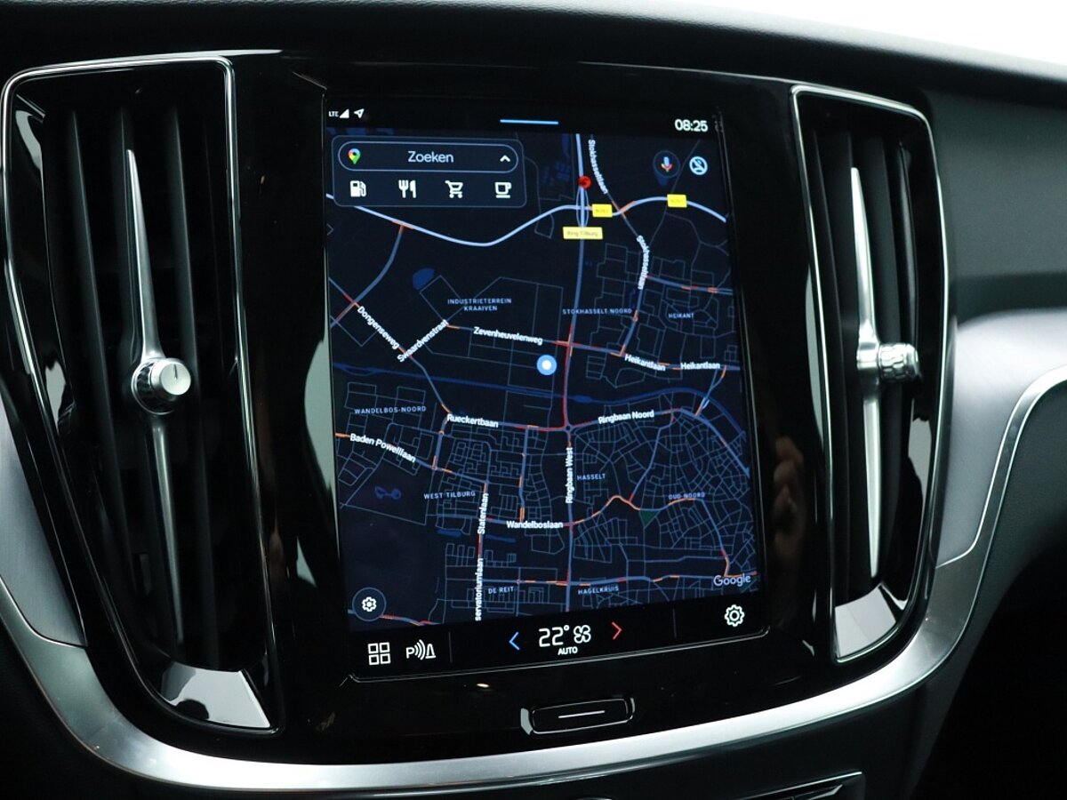 37686306 volvo v60 2 0 b3 core adaptive cruise navi el achterklep 18