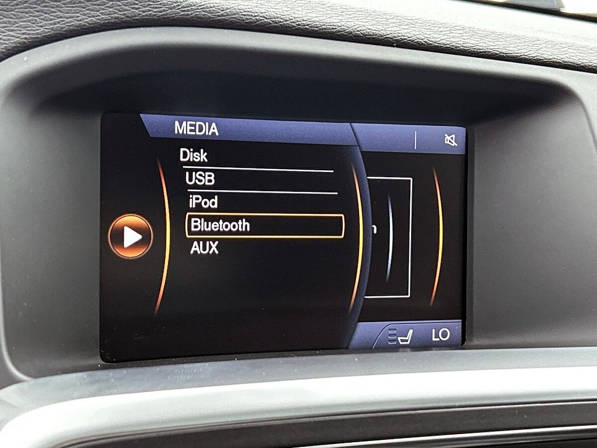 46502447 volvo v60 1 6 t4 r design panorama dak trekhaak memory seats 39