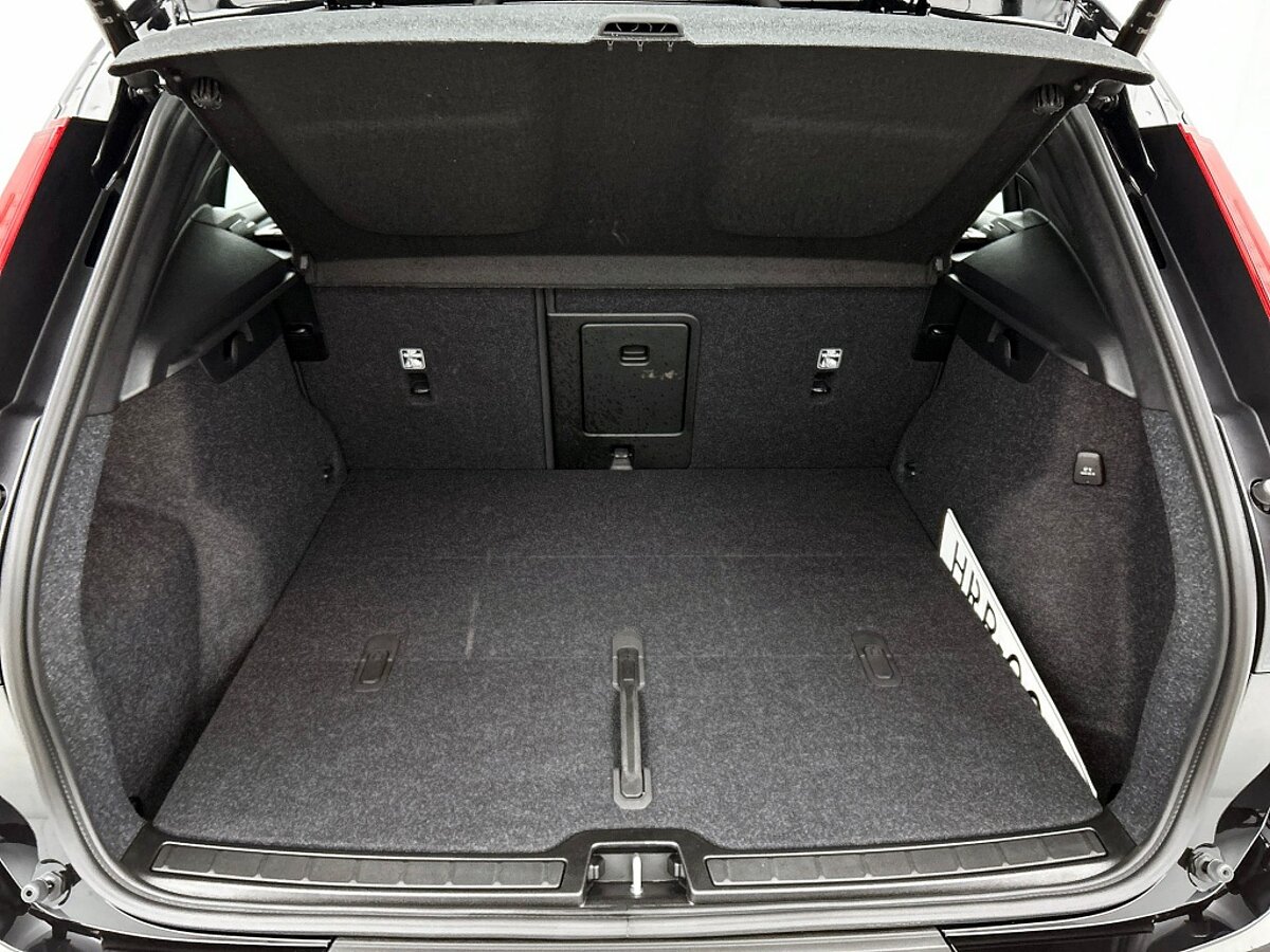 47861532 volvo xc40 2 0 b4 dark memory seats climate pack trekhaak 57