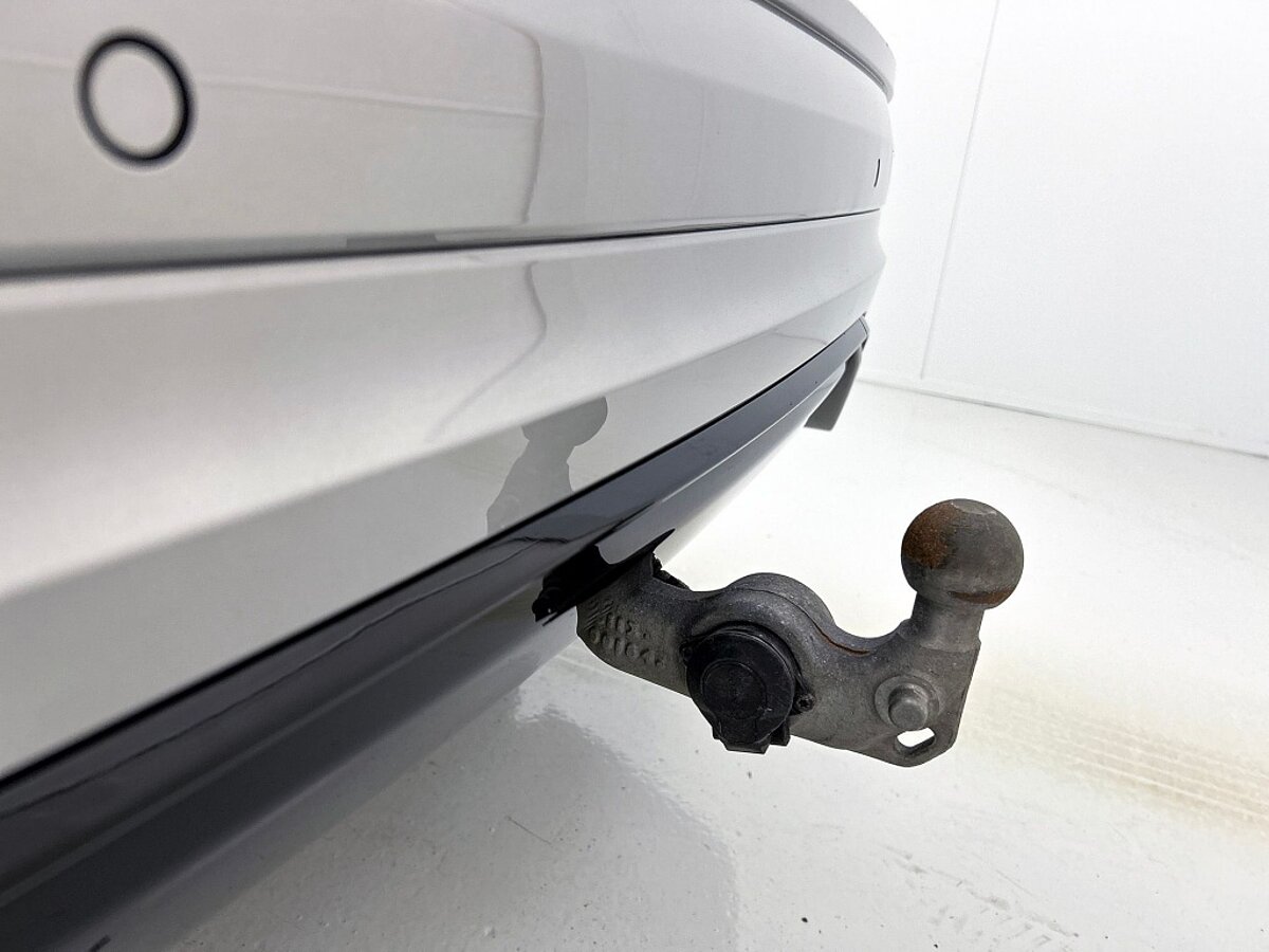 49002623 volvo xc60 2 0 t6 plus dark trekhaak 360a camera panoramadak 44