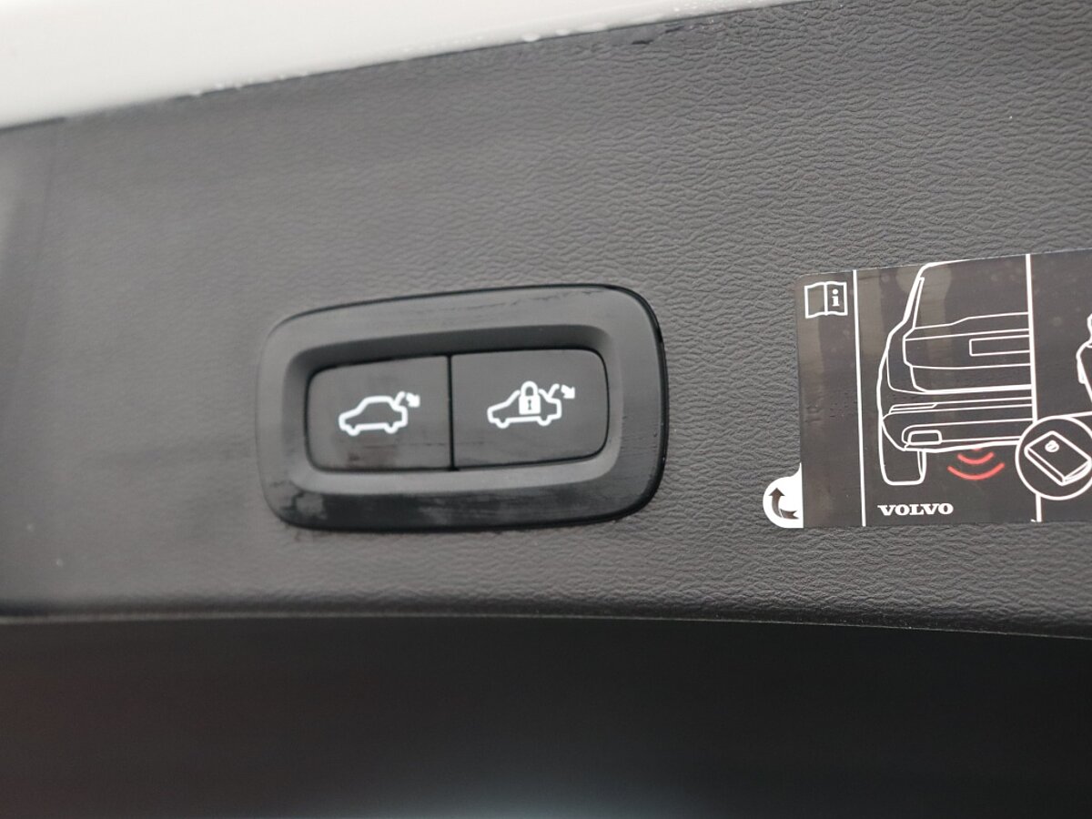 36009099 volvo xc40 1 5 t5 rech rdesign db4979