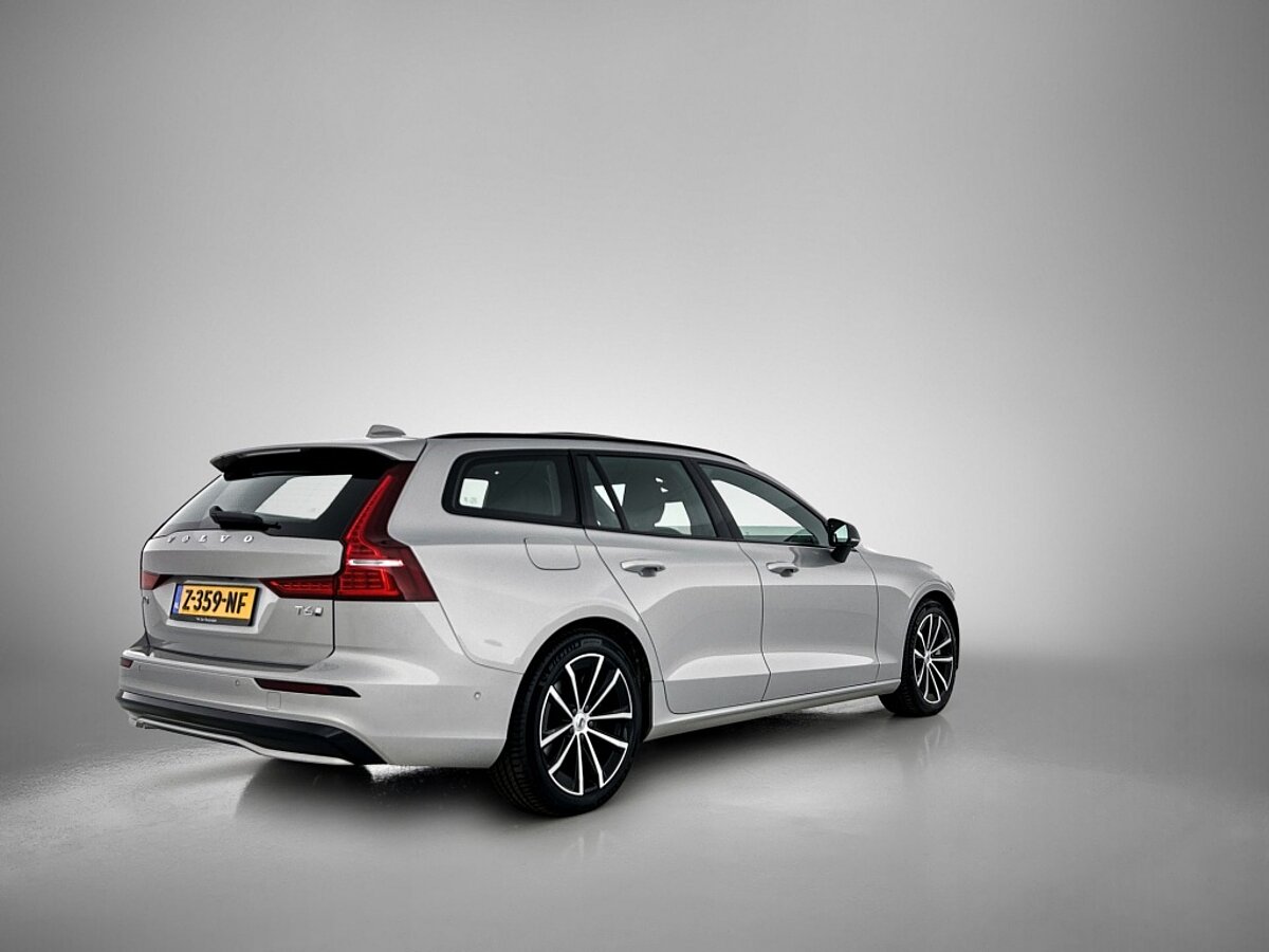 46737831 volvo v60 2 0 t6 awd plus dark 360a camera trekhaak panoramadak 5 02
