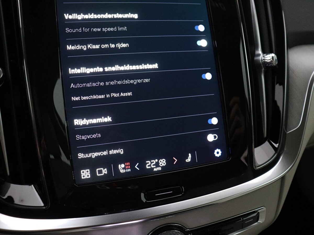 47627816 volvo v60 2 0 t6 awd plus dark 61