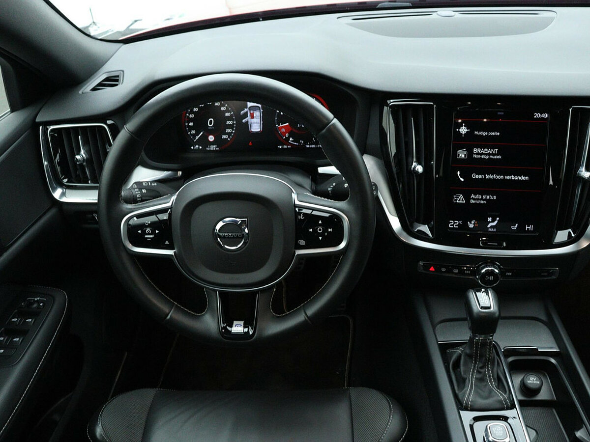 34202853 volvo v60 2 0 t5 r design 7 01