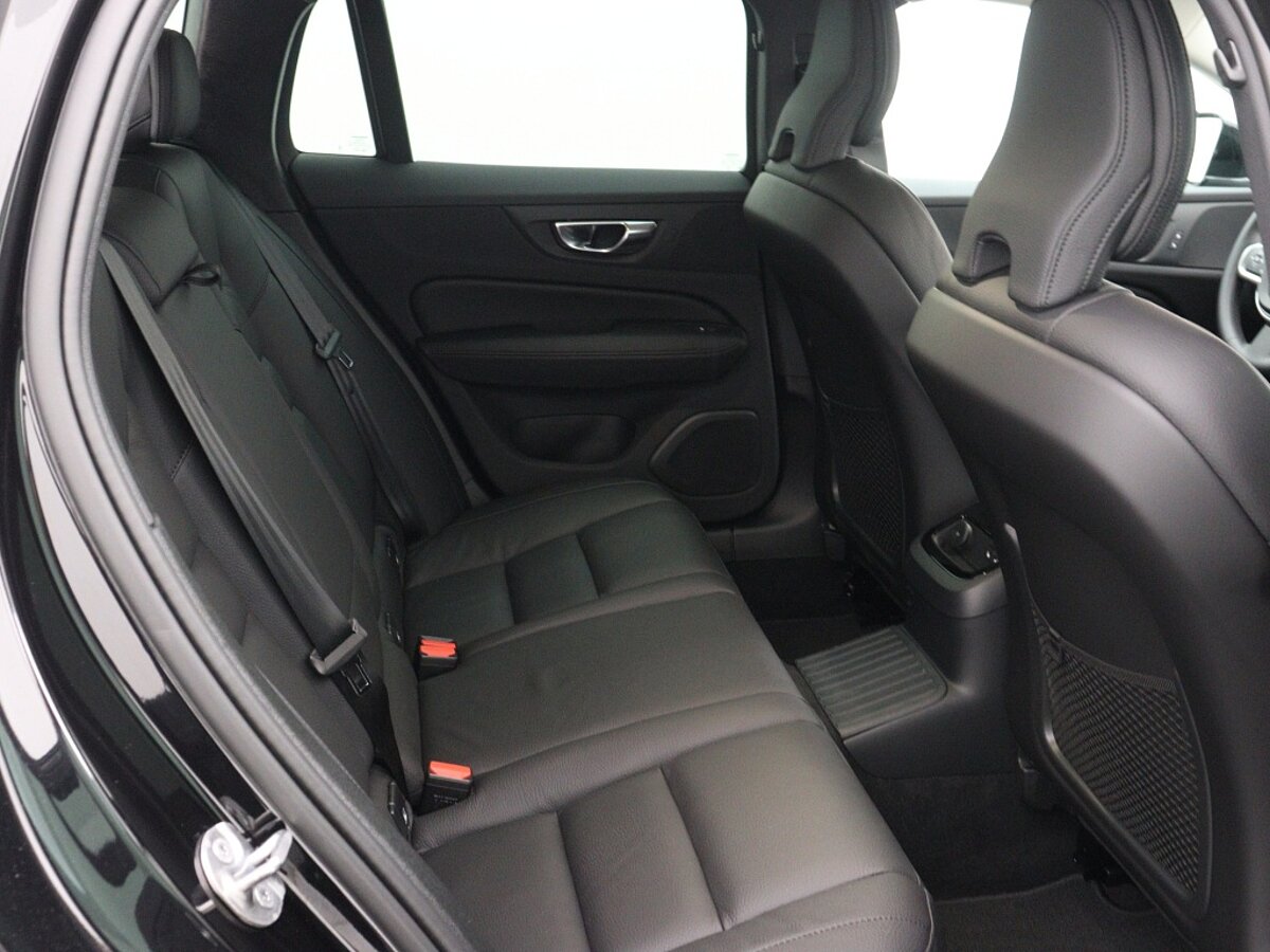 42166349 volvo v60 2 0 t6 essential edition driver assist leder climate 19 c1baff