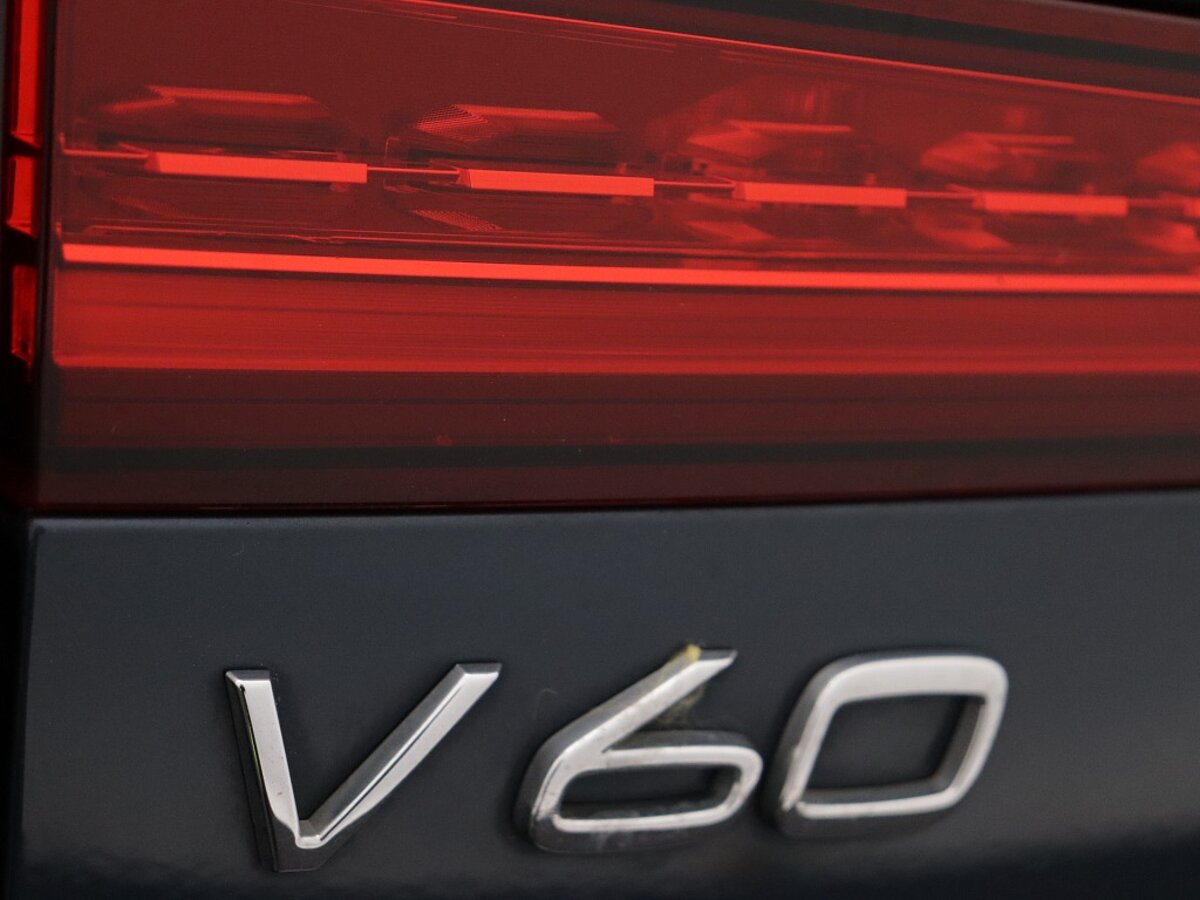 43289141 volvo v60 2 0 t4 momentum stoelverwarming trekhaak 79