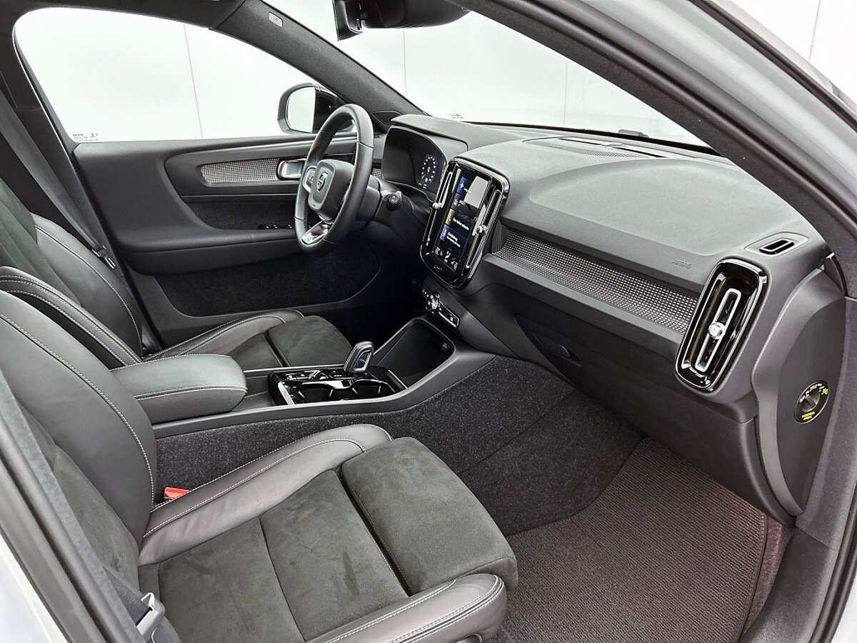 46744949 volvo xc40 1 5 t4 r design h k dab trekhaak nubuck camera 92