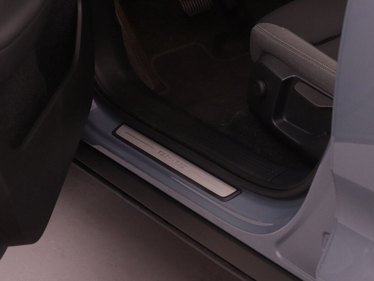 34897576 volvo c40 recharge 231pk plus 70