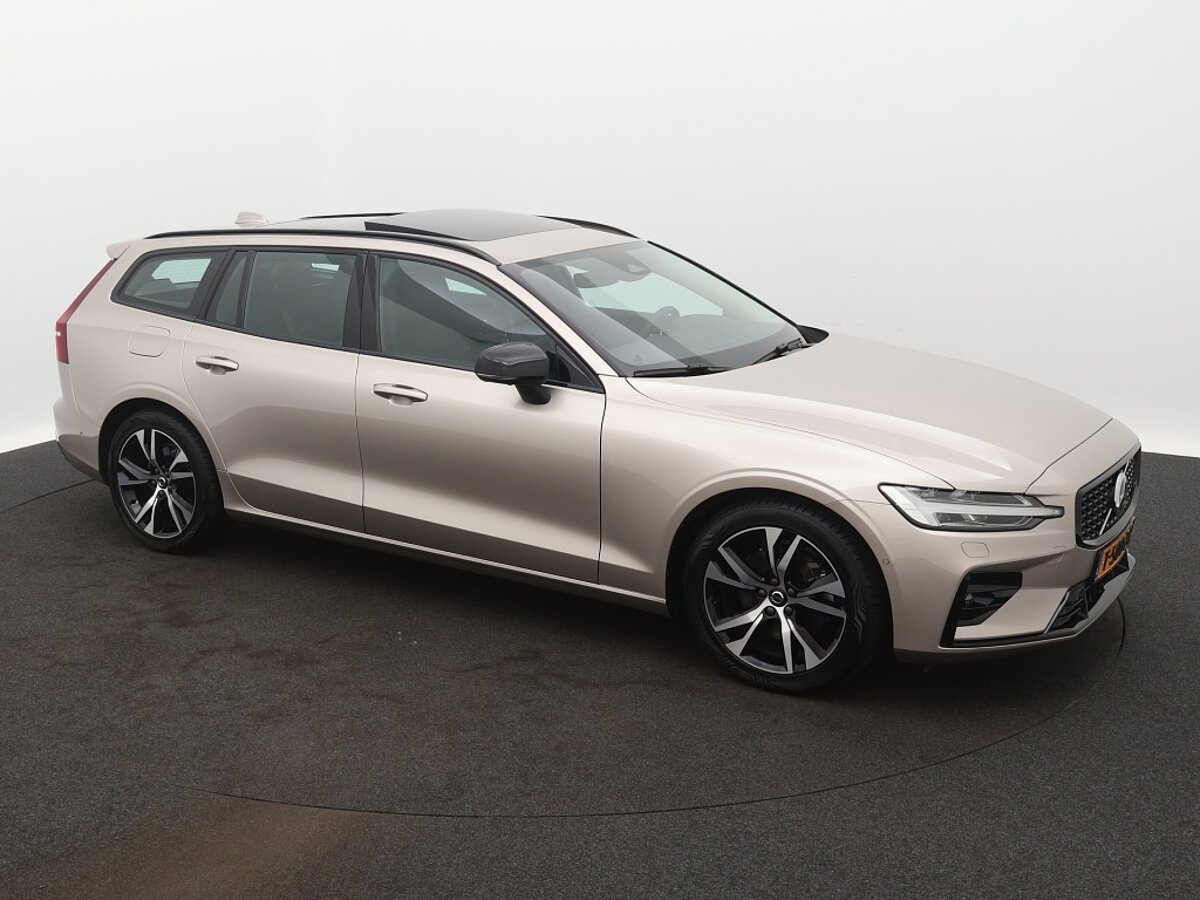 41451043 volvo v60 2 0 b3 plus dark panorama dak trekhaak lighting pack 5ecb4e