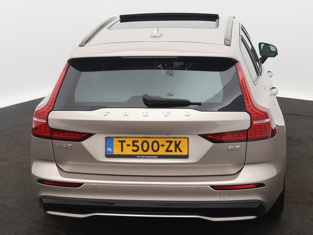 41451043 volvo v60 2 0 b3 plus dark panorama dak trekhaak lighting pack 9 10