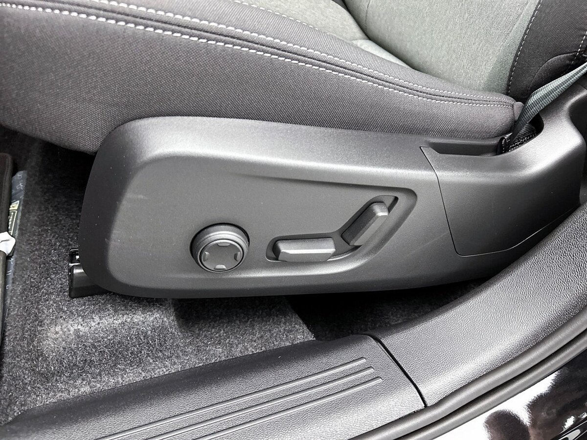 47270753 volvo xc40 2 0 b4 plus dark automaat trekhaak harman kardon 27