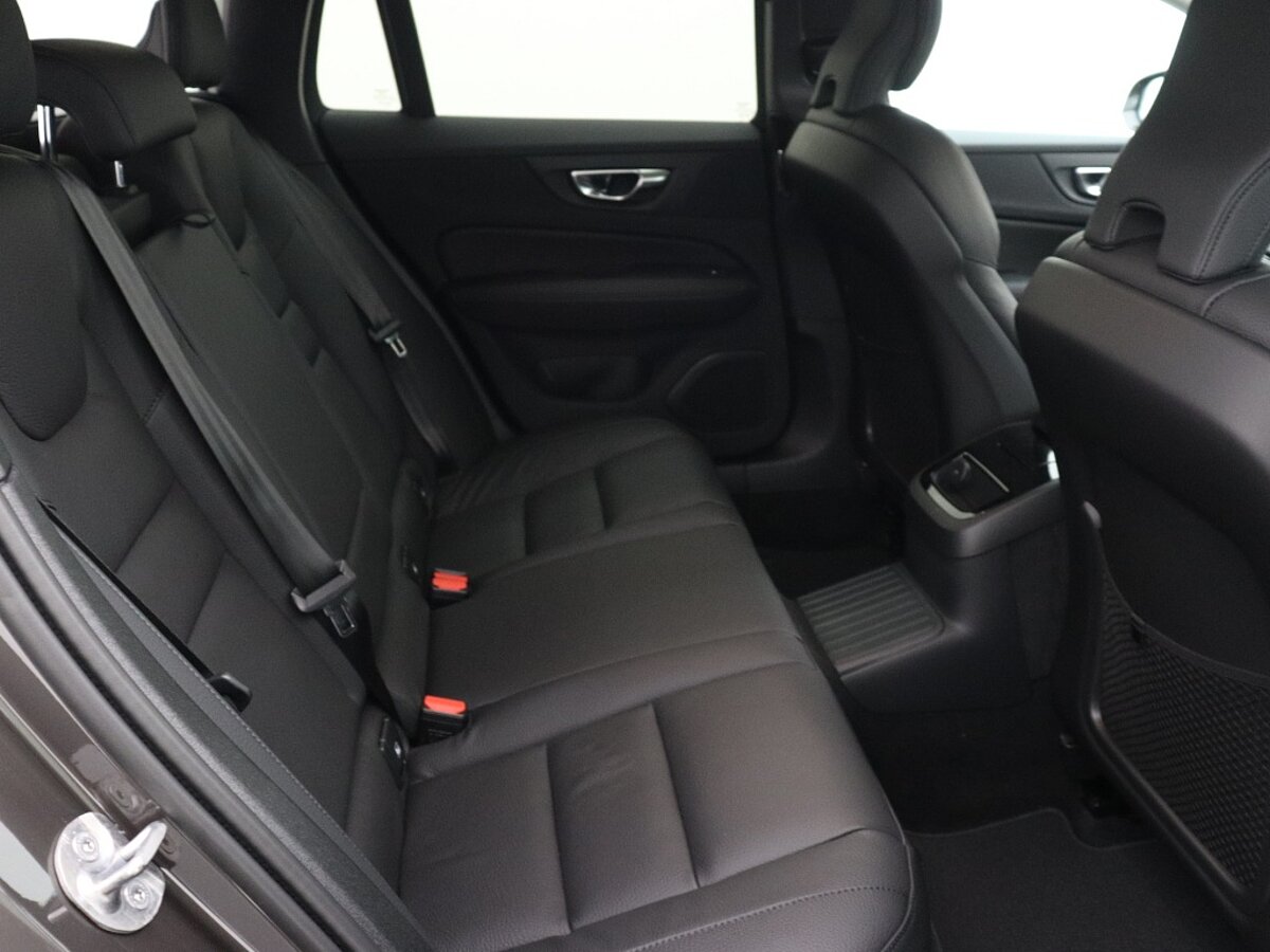 47627276 volvo v60 2 0 t6 awd core driver assist getint glas 04