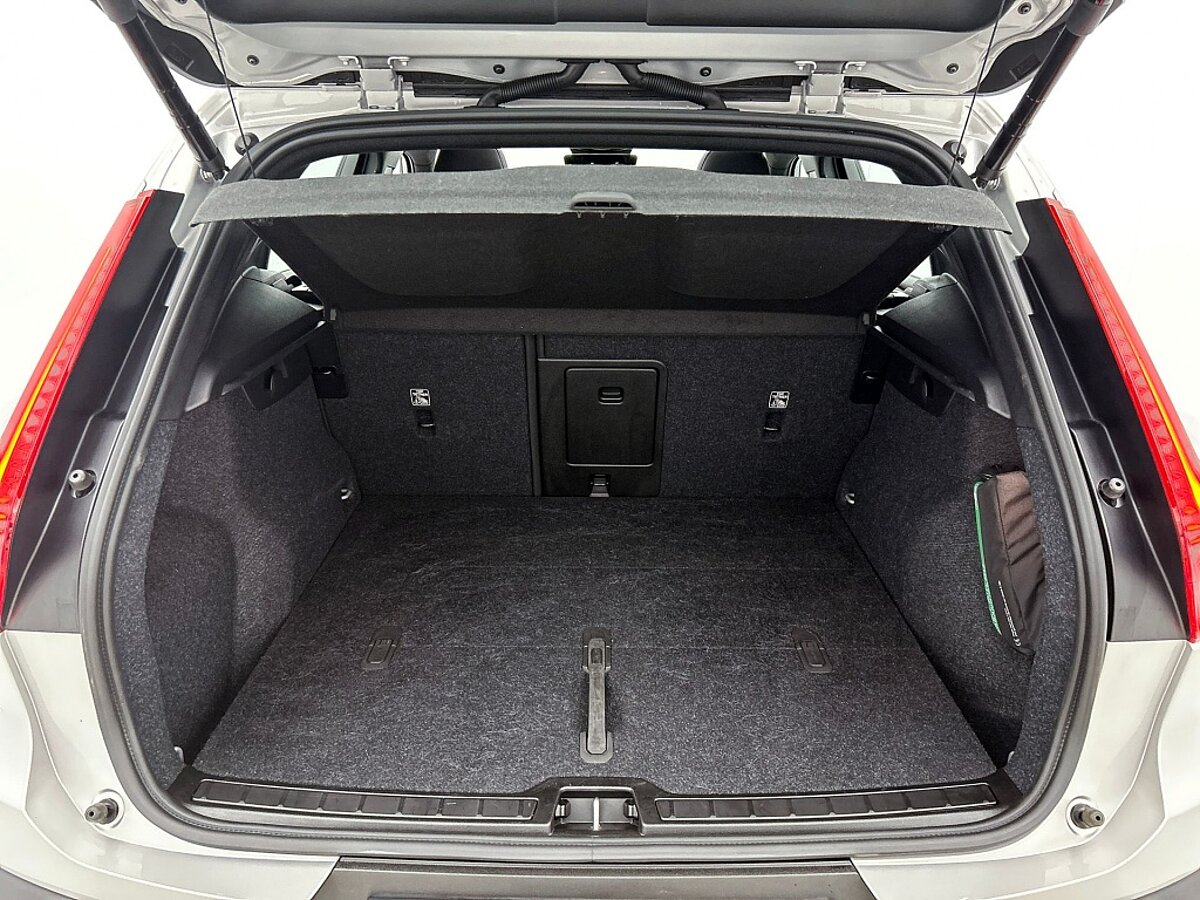 48515763 volvo xc40 b3 dark nubuck pano climate pack pilot assist memory s 68