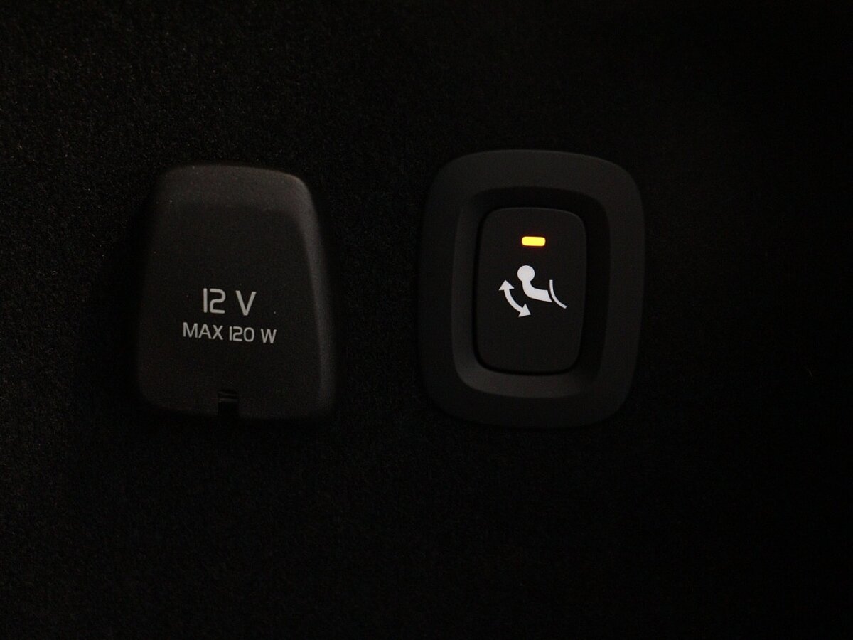 43852732 volvo v60 2 0 b4 plus dark trekhaak panoramadak be5b75