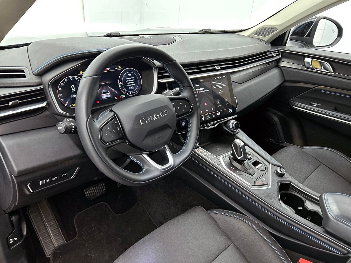 46582722 lynk co 01 1 5 hybride rijklaar inclusief 12 maanden garantie 56