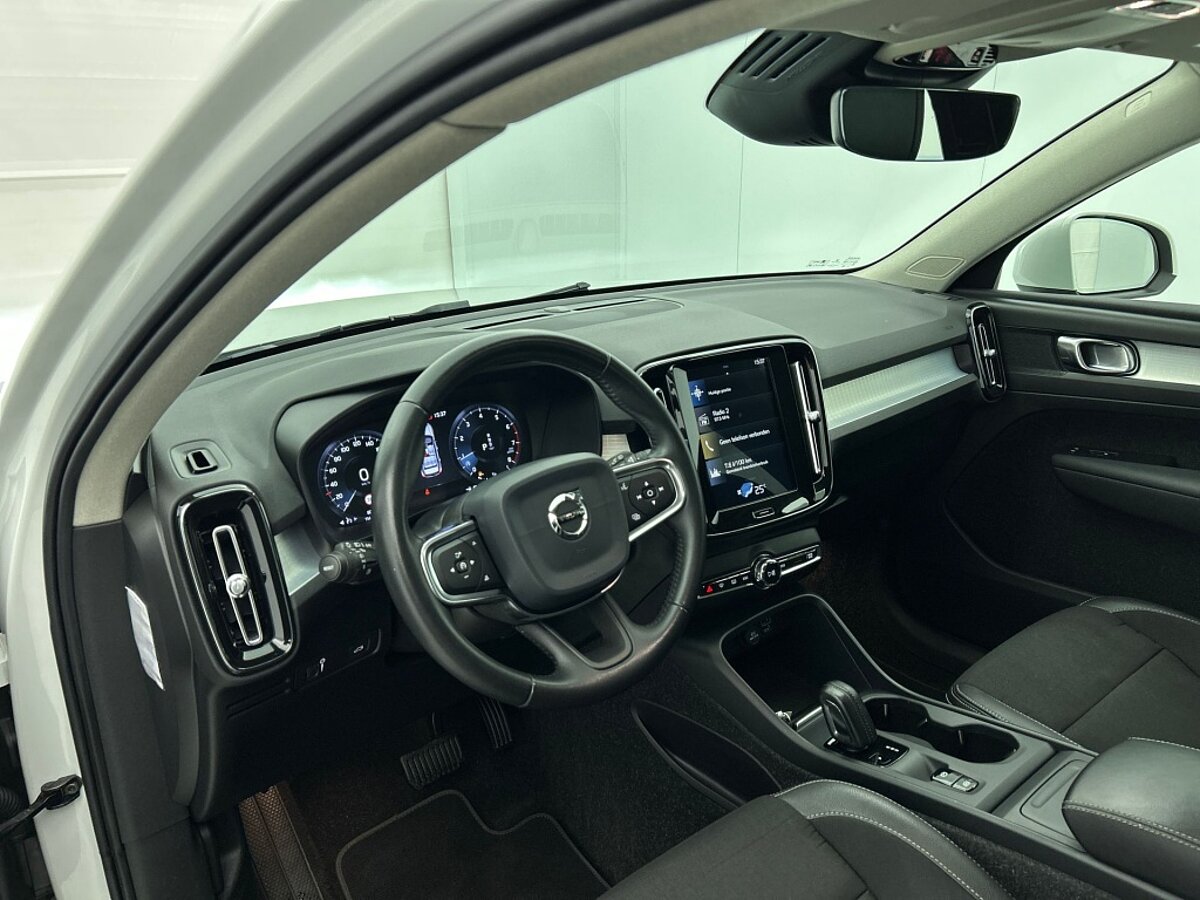 48792440 volvo xc40 t3 momentum pro camera elektrische klep styling kit 49