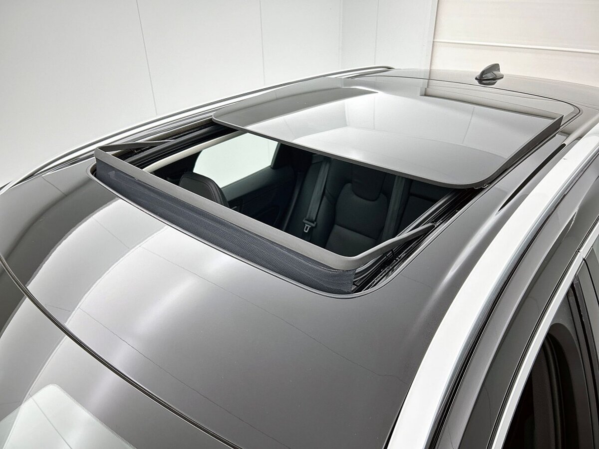 49250062 volvo xc60 2 0 t6 awd plus bright trekhaak leder panorama dak 78