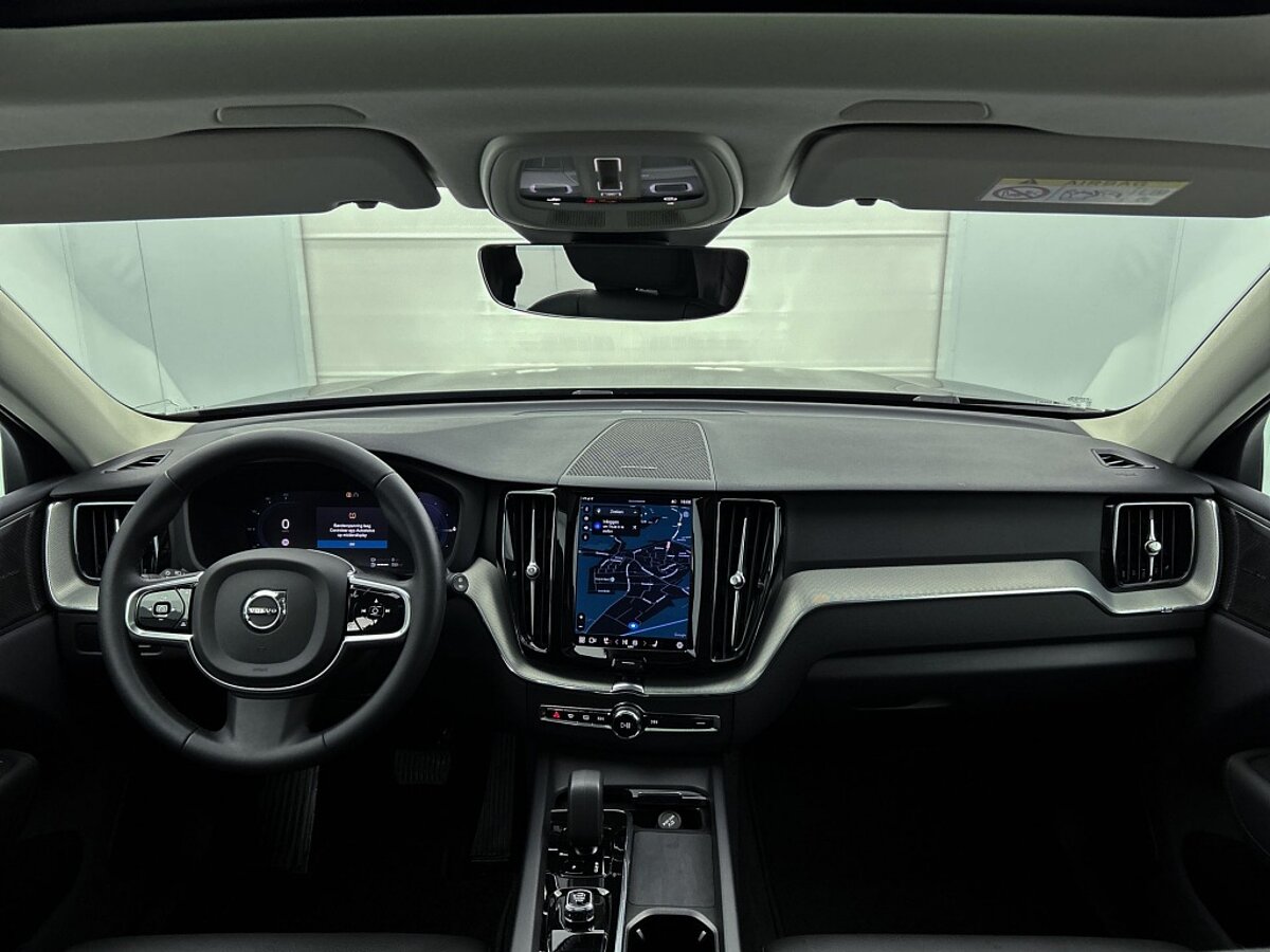 44247456 volvo xc60 2 0 t6 awd plus dark 7 03