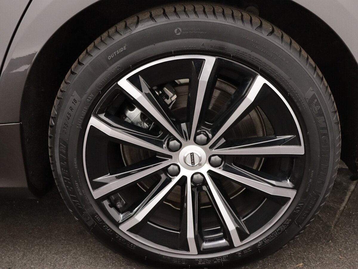 39204316 volvo v60 2 0 t6 awd essential edition adaptive cruise stoelverwarming d8d797