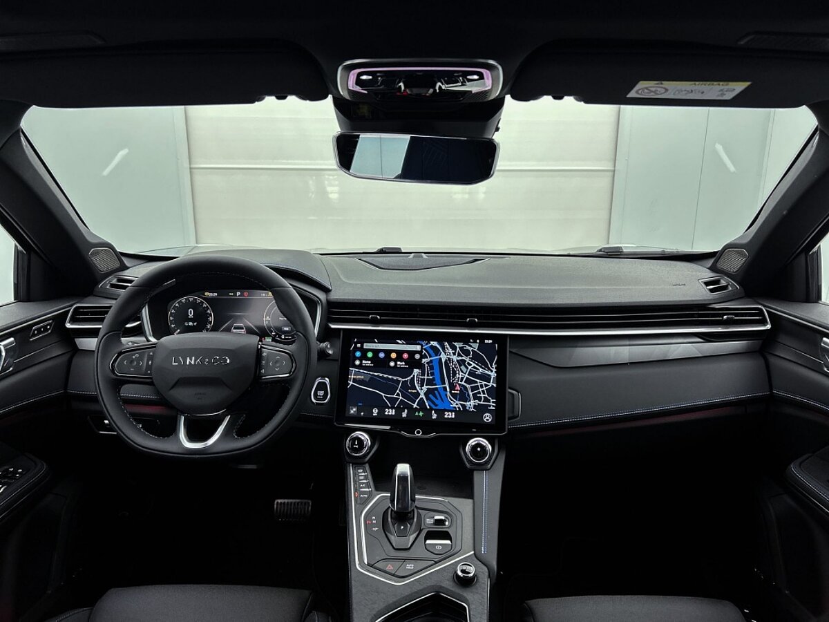 46061588 lynk co 01 1 5 phev business ed schuifdak 360 camera climate adapt 6 04