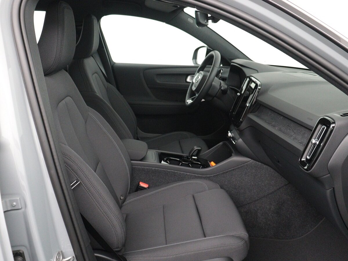46247872 volvo xc40 extended range core 82 kwh 49