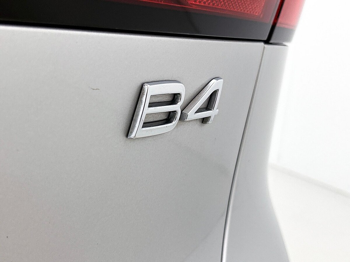 49296312 volvo v90 b4 inscription panoramadak 04