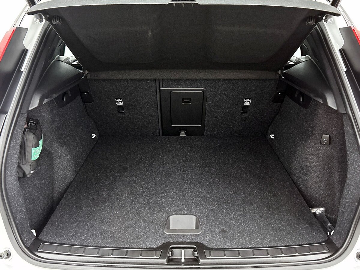 45916578 volvo xc40 1 5 t5 recharge r design 20inch velgen lederen bekleding fbc95f