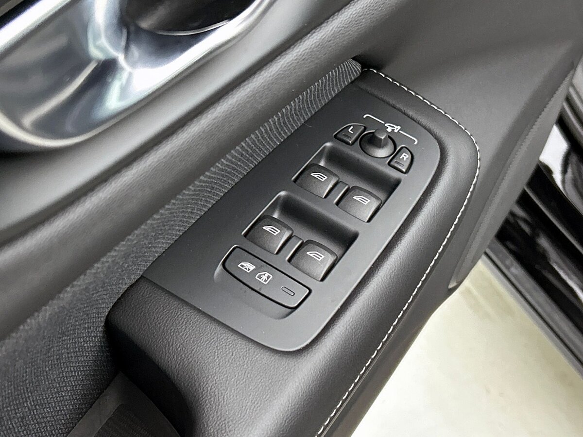 49041811 volvo v60 2 0 t6 awd plus dark panorama dak trekhaak 48