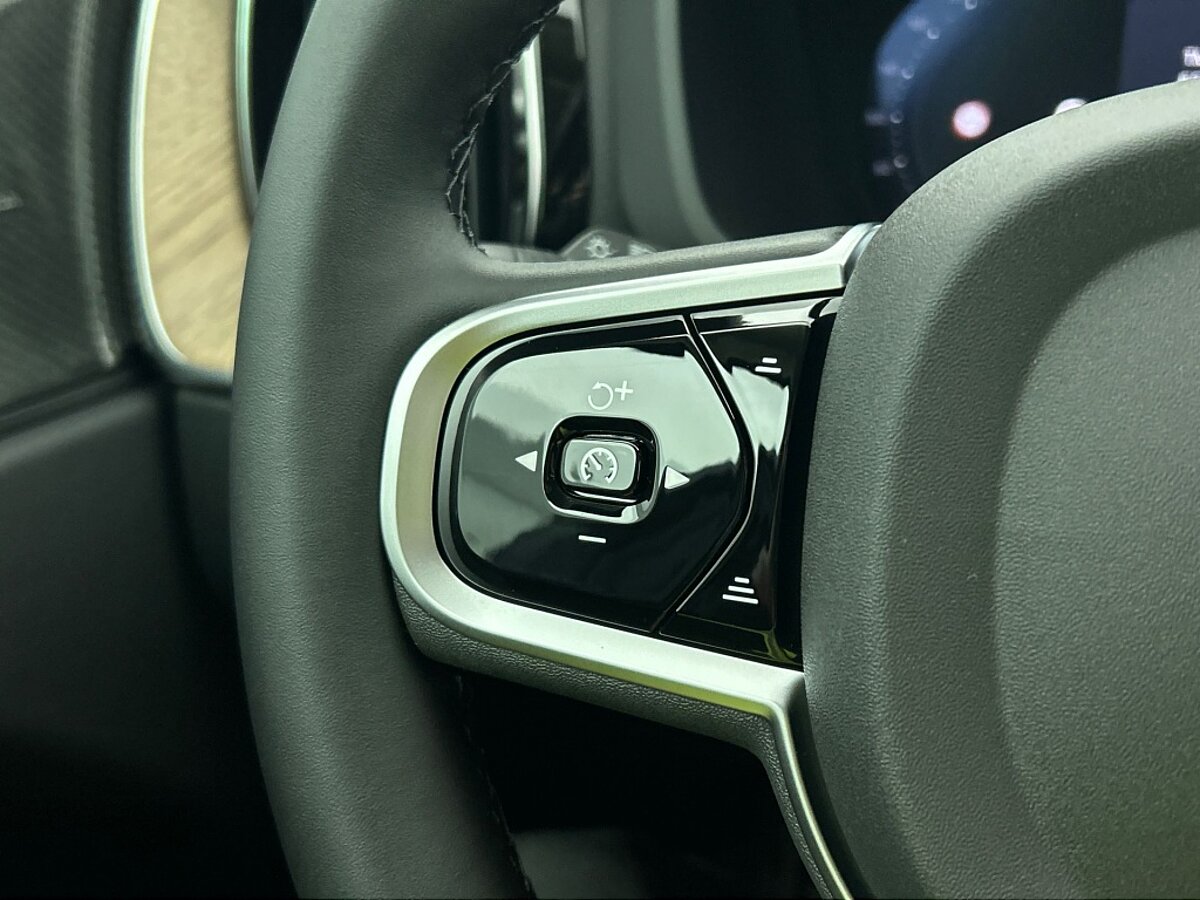 49431430 volvo xc60 plus dark plug in hybrid awd 20 lm velgen onyx black demon 6 04