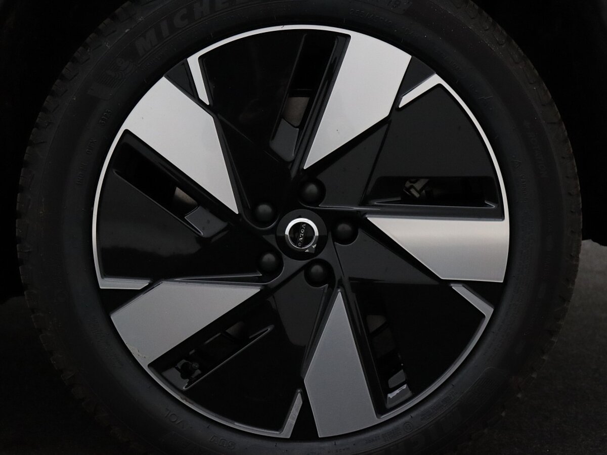 42792313 volvo c40 extended plus 82 kwh camera stoelverwarming getint glas b2bd38