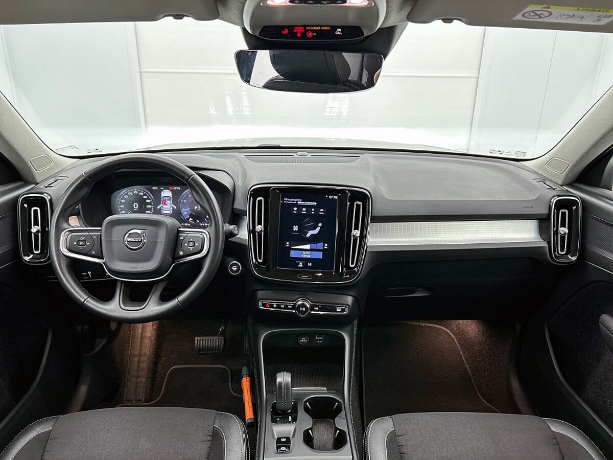 46742333 volvo xc40 1 5 t3 momentum pro 62