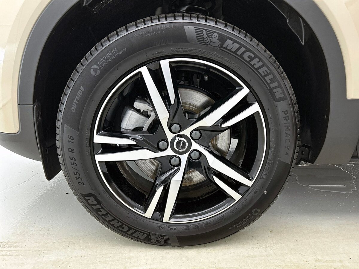 47465108 volvo xc40 2 0 b4 plus dark trekhaak 2000kg trekgewicht adaptieve cru 70