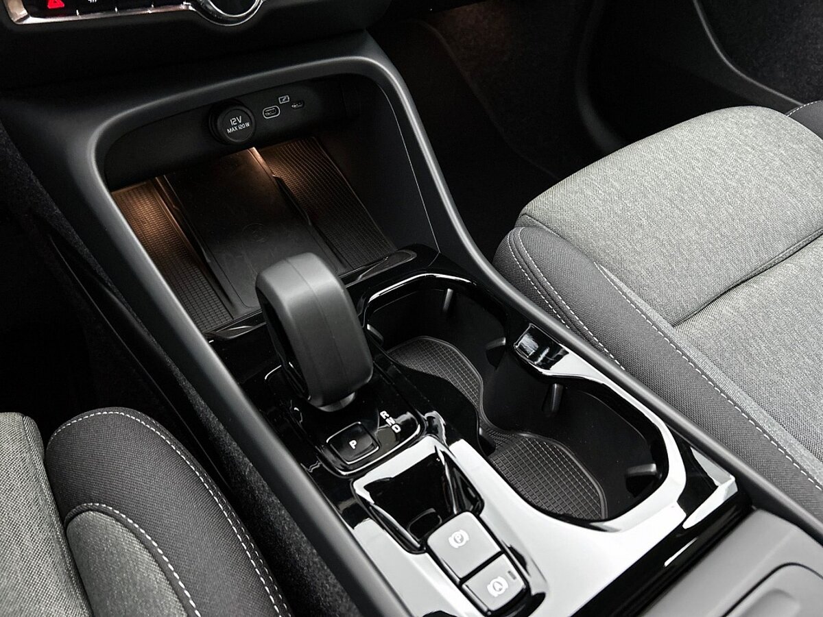 47544285 volvo xc40 2 0 b4 dark trekhaak blis memory seats h k 92