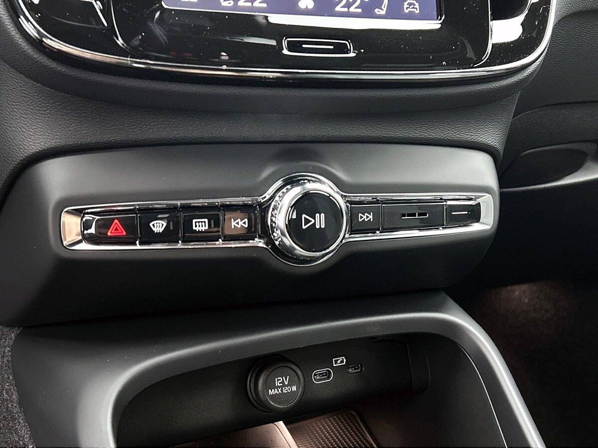 48324128 volvo xc40 2 0 b3 core business edition climate pack 7 05