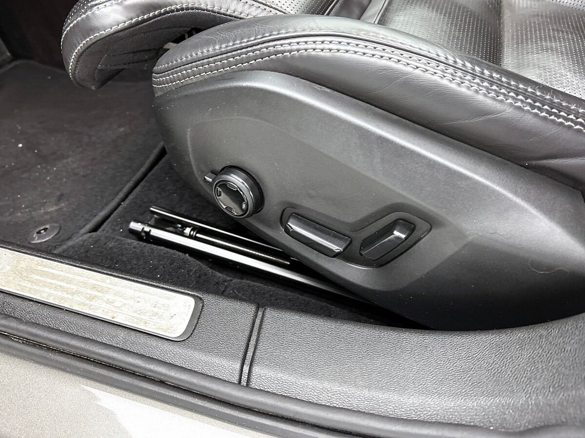 48741197 volvo v60 t6 awd 20 inch pano stoelventilatie 360 styling kit 67