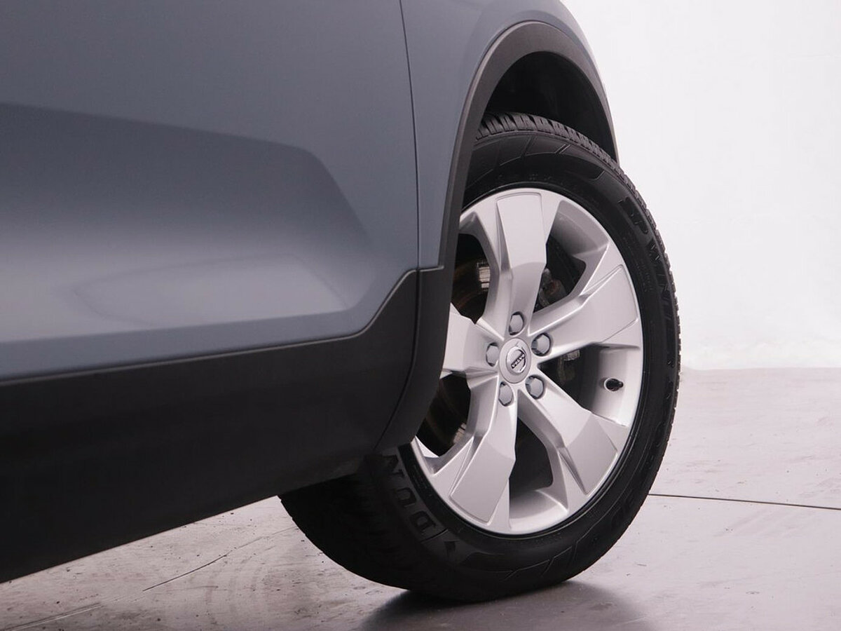34450922 volvo xc40 1 5 t3 automaat momentum pro 24 mnd garantie donker glas 72